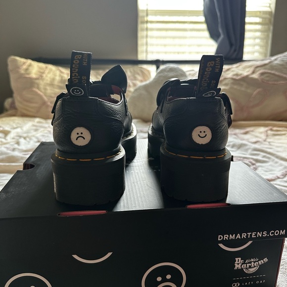 Dr. Martens x Lazy Oaf Happy Sad Bethan Lo - Picture 4 of 9